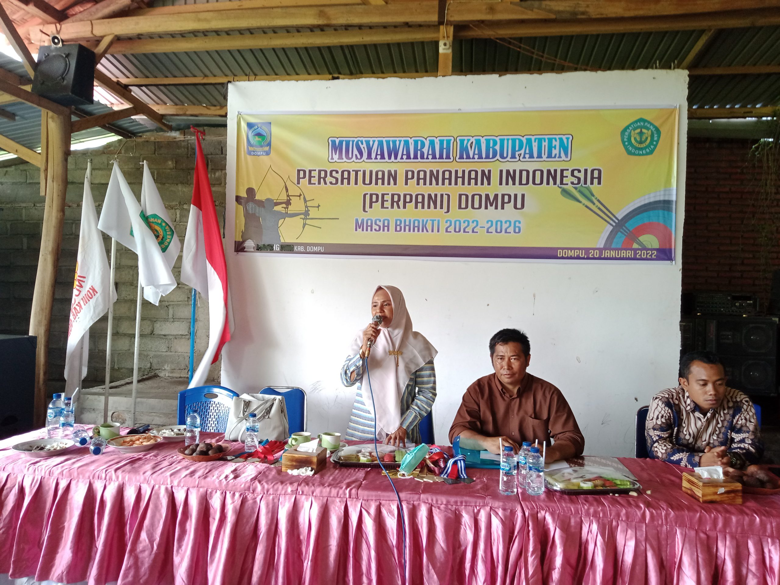 Nadirah SE, Akt Terpilih sebagai Ketua Umum Persatuan Panahan Indonesia Kab Dompu Tahun 2022-2026